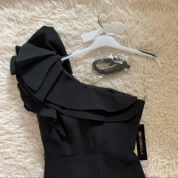 Odrella Serena NWT One Shoulder Ruffled Jumpsuit - Picture 7 of 15